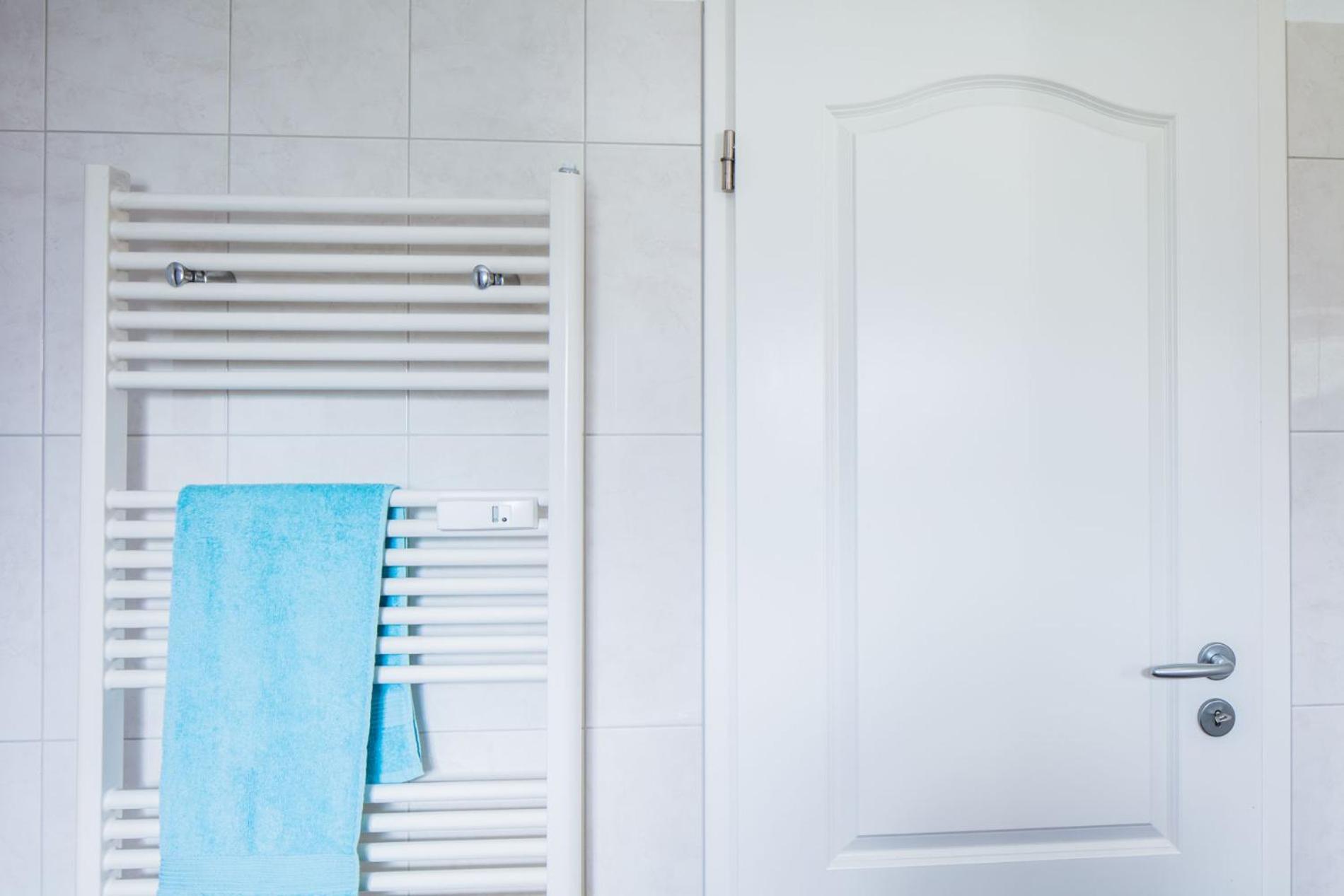 Ferienwohnung Leipzig Sued マルククレーベルク エクステリア 写真