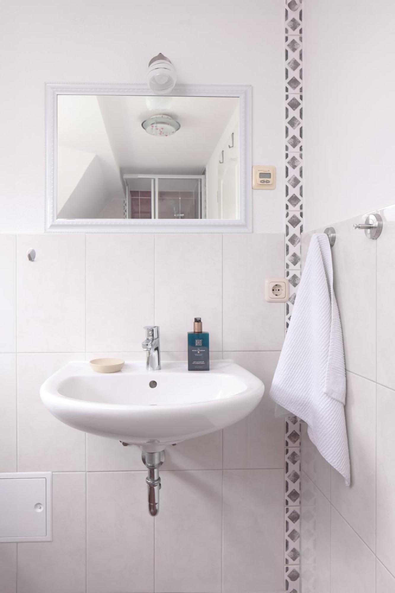 Ferienwohnung Leipzig Sued マルククレーベルク エクステリア 写真