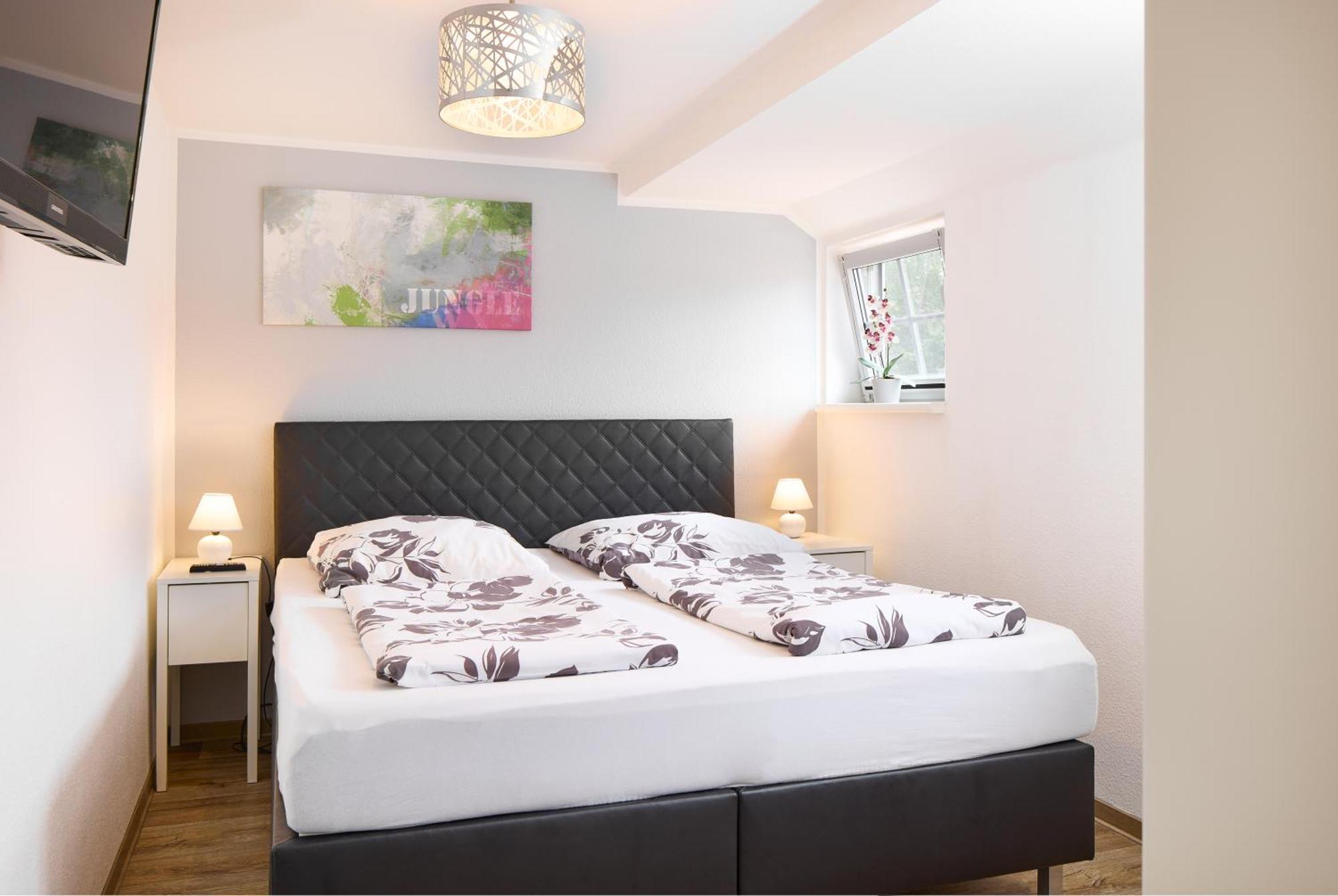 Ferienwohnung Leipzig Sued マルククレーベルク エクステリア 写真