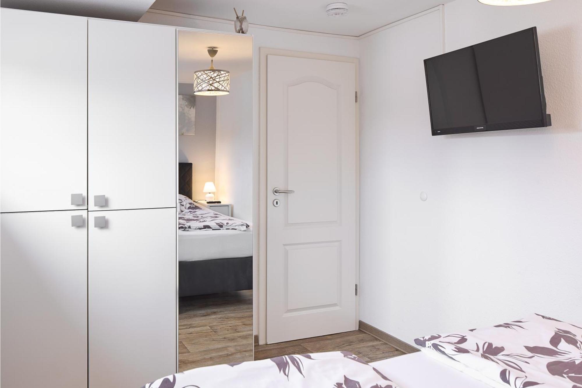 Ferienwohnung Leipzig Sued マルククレーベルク エクステリア 写真